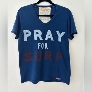 Aviator Nation women’s “Pray for Surf” slim fit v-neck tee, size medium